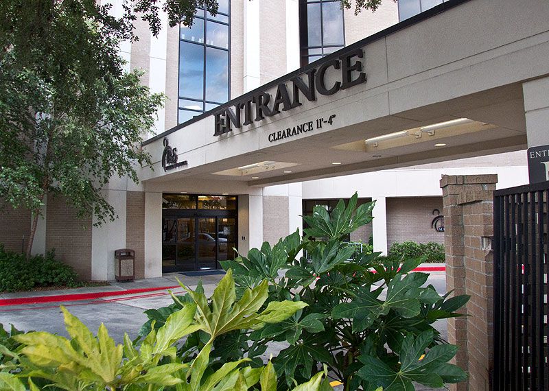 Exterior photo of West Wing - P&S Surgical Hospital