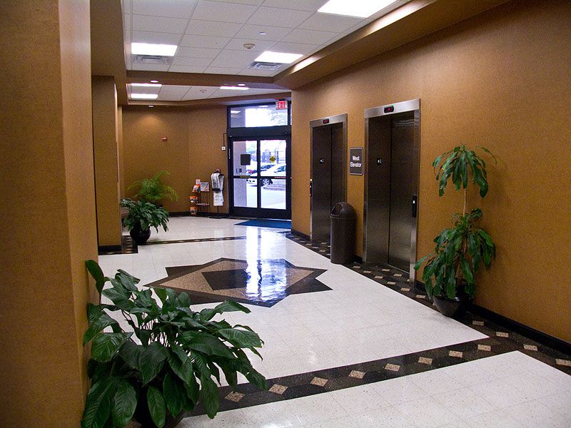 Interior photo of West Wing - P&S Surgical Hospital