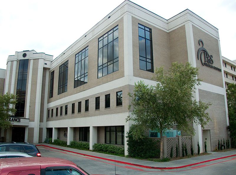 Exterior photo of West Wing - P&S Surgical Hospital